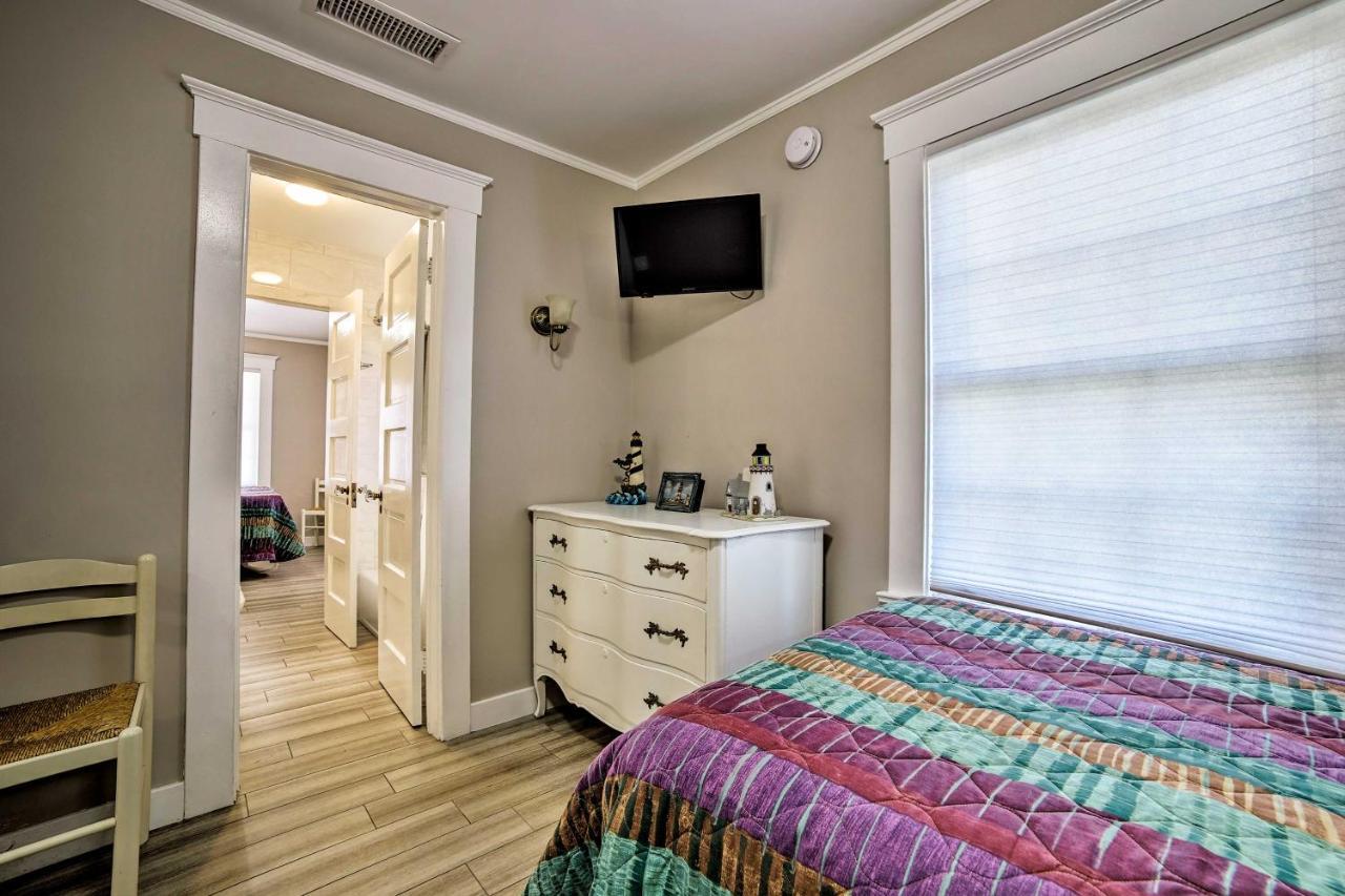 Ocean-View Home - Walk To Avalon City Center! Exterior photo